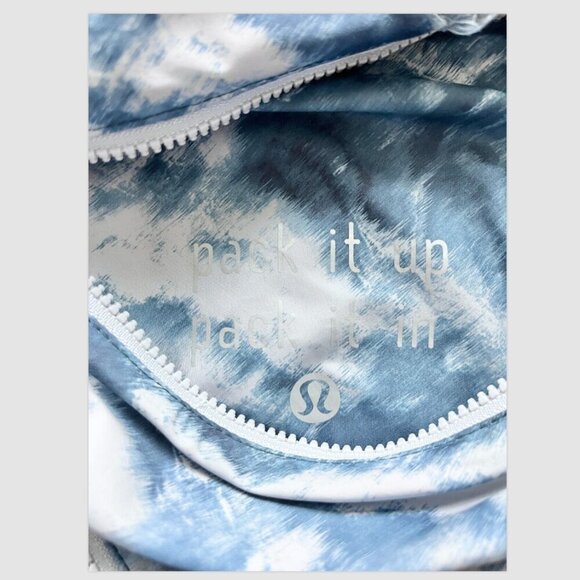 Lululemon Miss Misty II Windbreaker Jacket Size 2 Blue Tie Dye Full Zip Hoodie - Picture 5 of 11